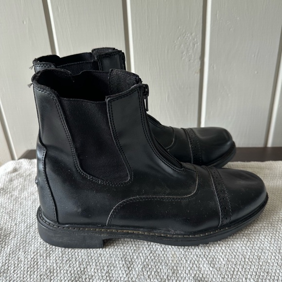 Tuffrider Black Ankle Boots for Women - Picture 4 of 6